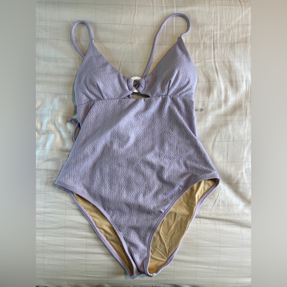 Berlook bathing suit Medium